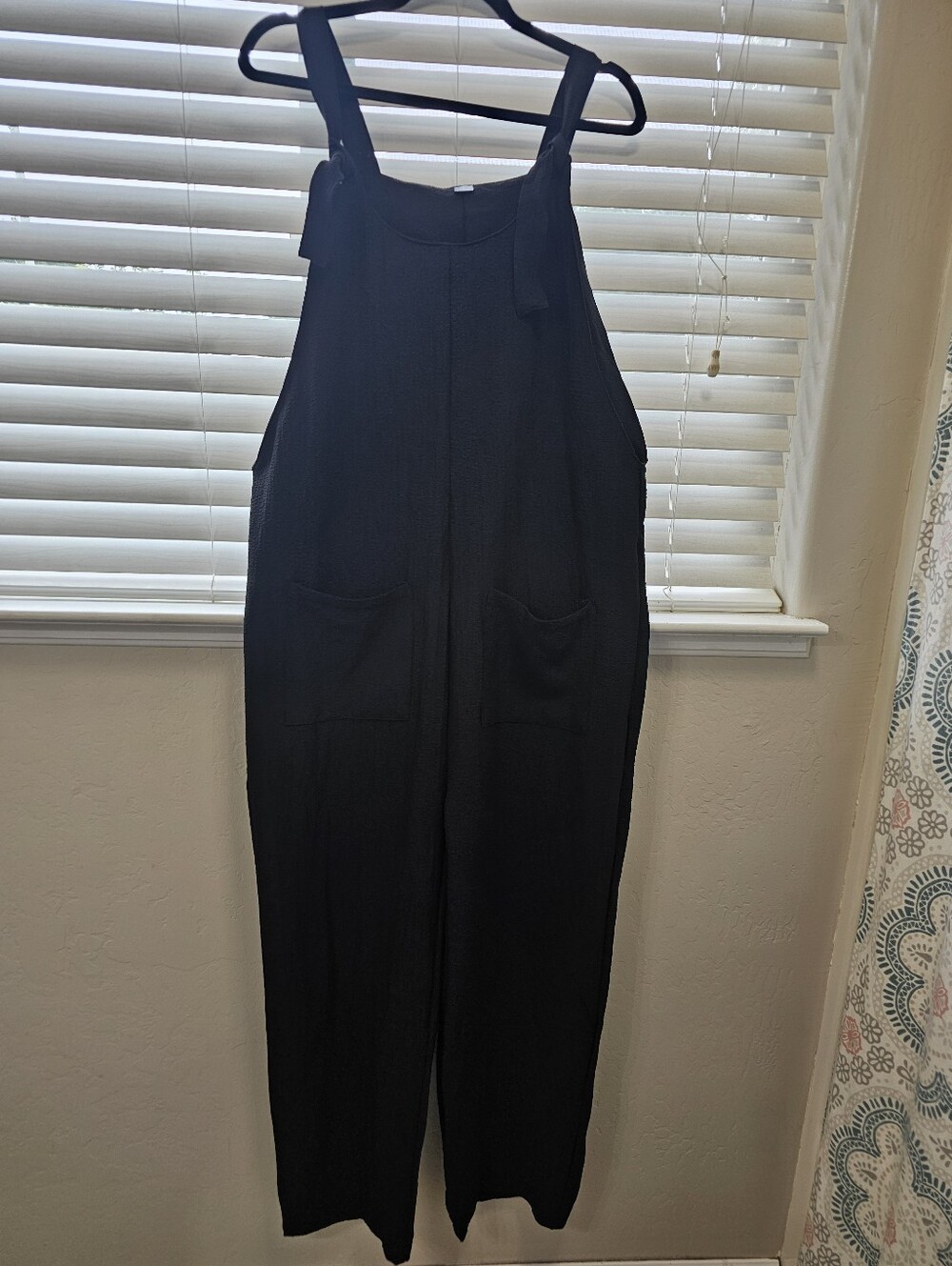 Black Women's Wide-Leg Jumpsuit